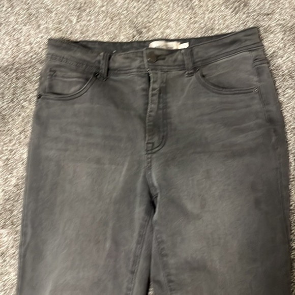 Never DREAM alone jeans - Picture 2 of 5